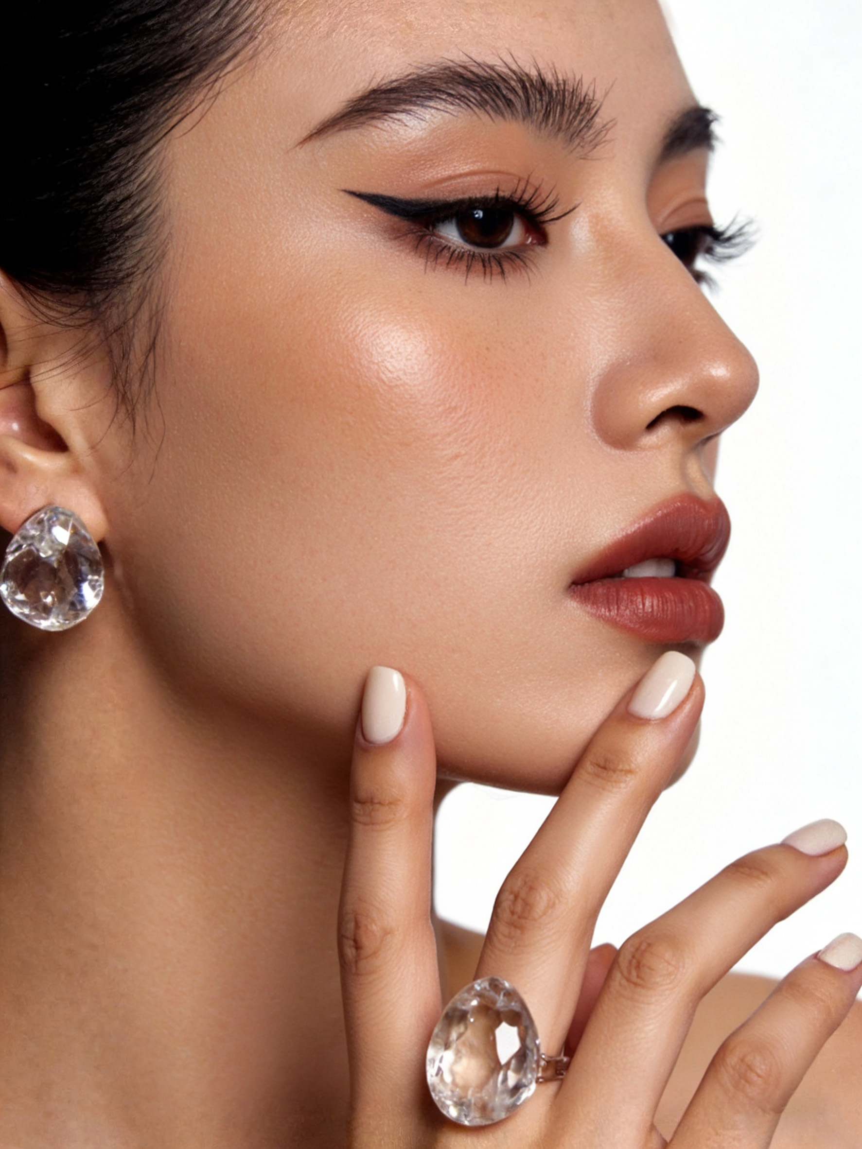 时尚大片侧颜修图后