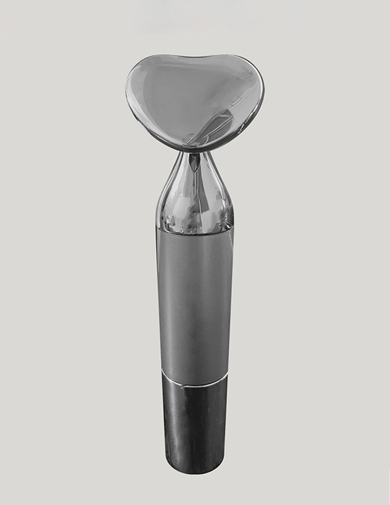 美容仪精修前金属反光散乱