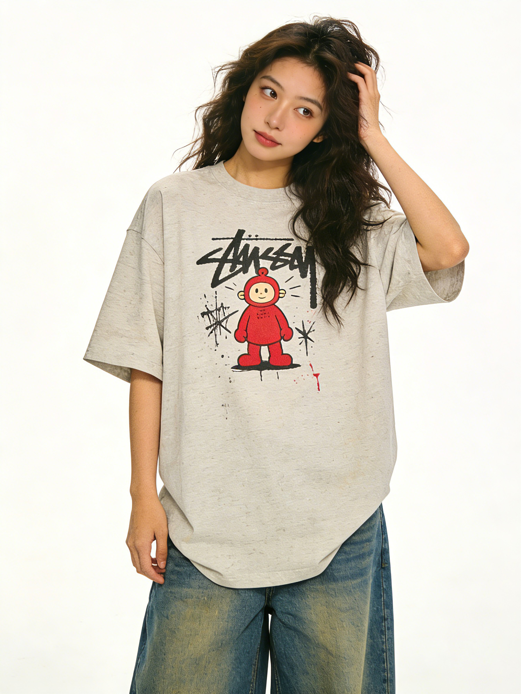 第二位模特的T恤上身效果