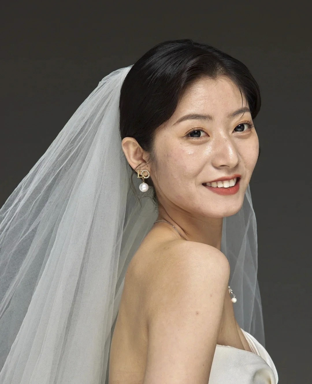 人像修图前后对比