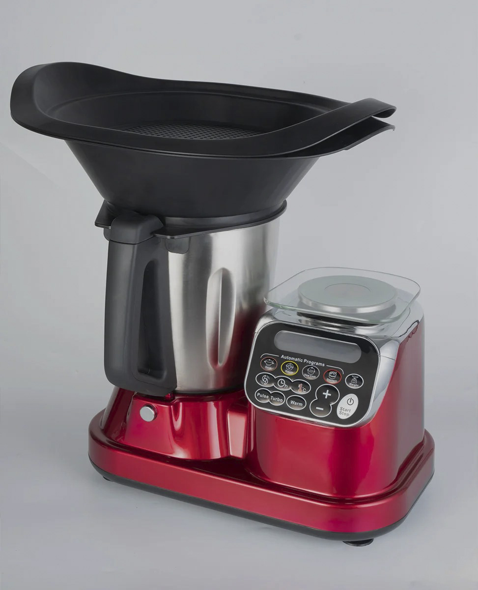 红色底座料理机精修前有色差和模具线