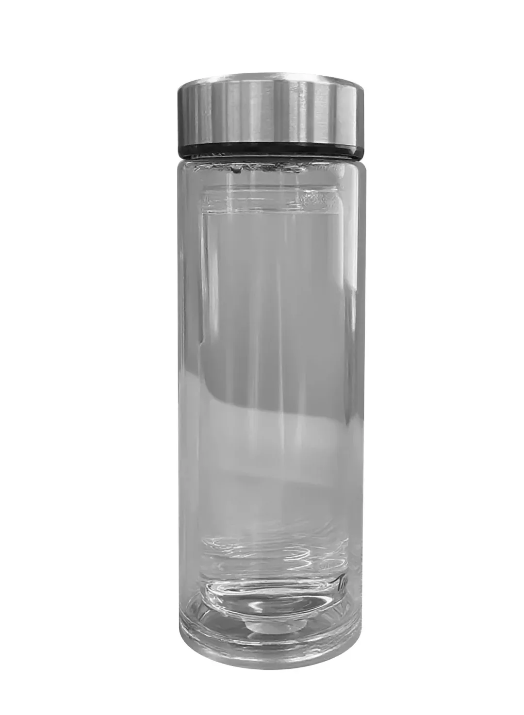 透明玻璃水杯精修前轮廓模糊细节不清