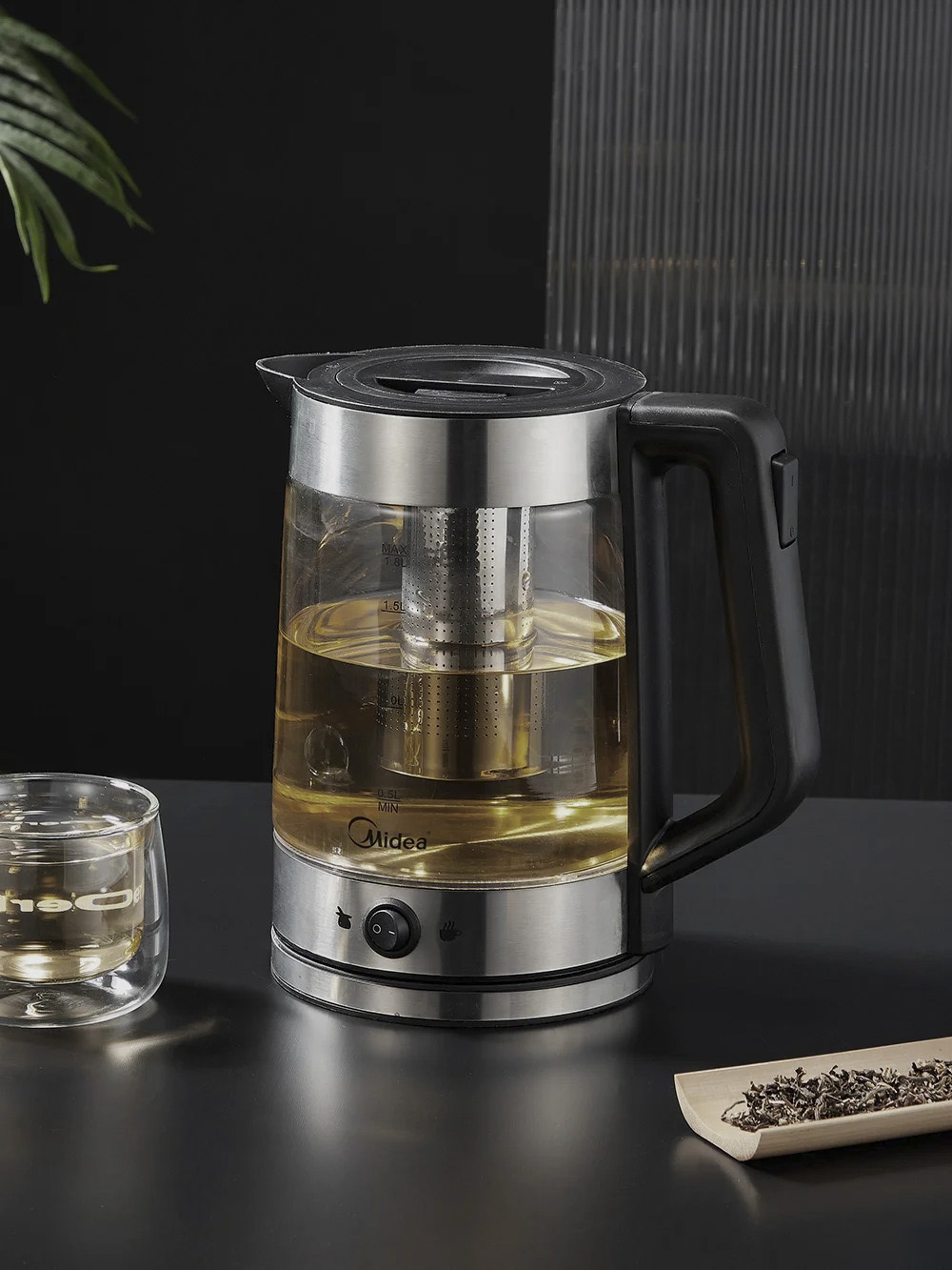 另一玻璃产品精修前