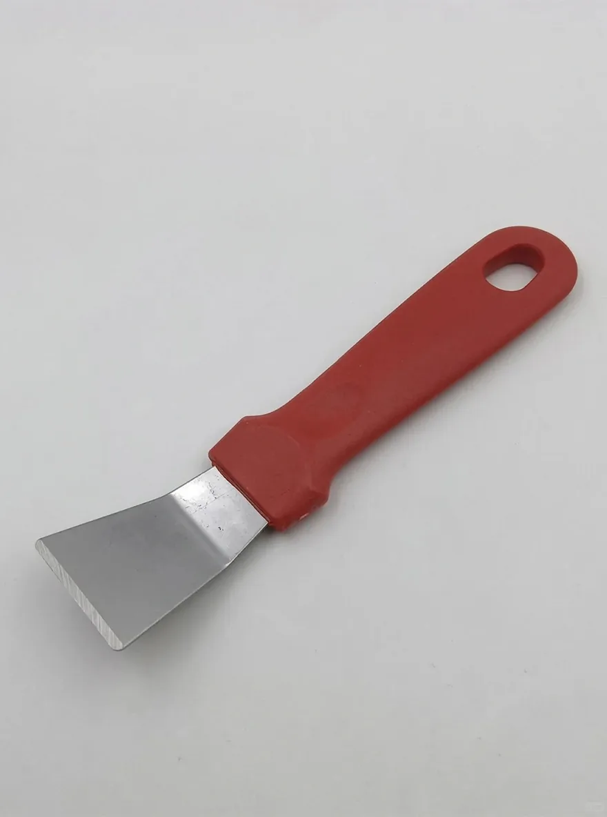 精修前:另一金属壶具有表面瑕疵 另一金属产品精修前