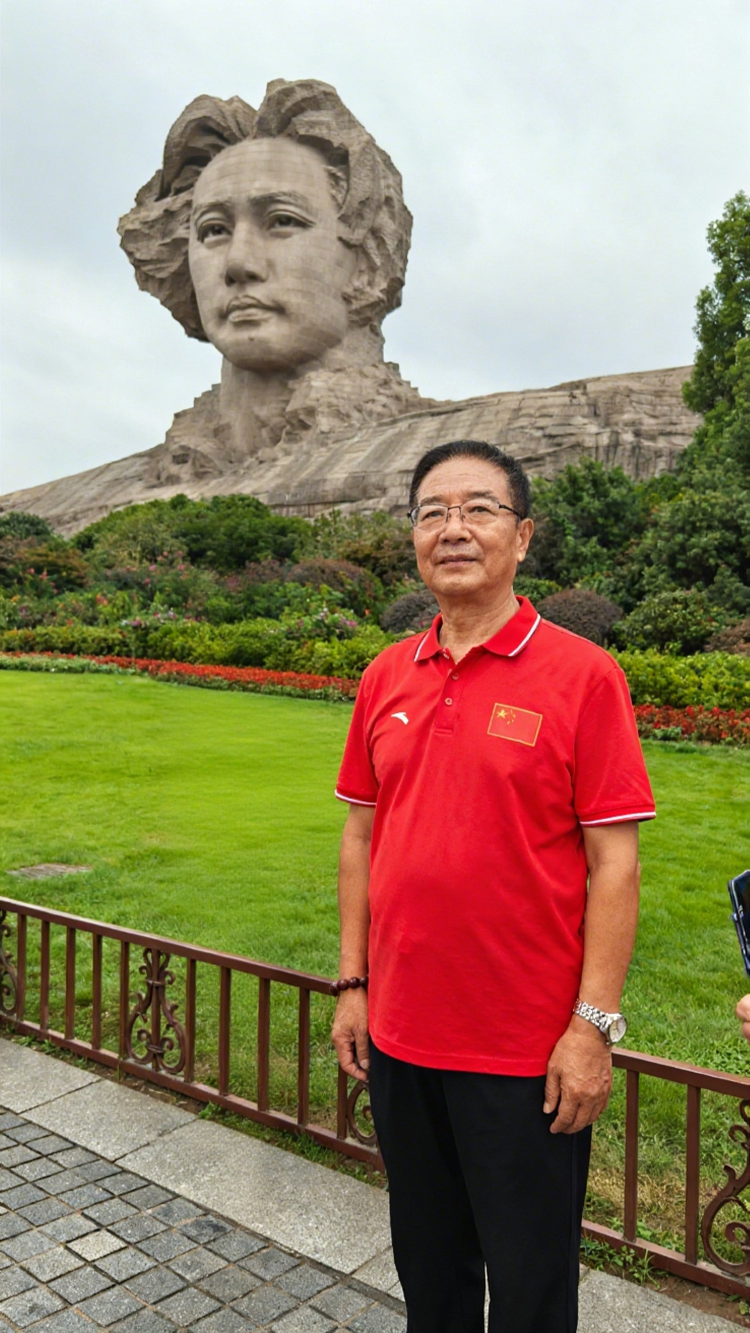 出游照消除路人后画面干净