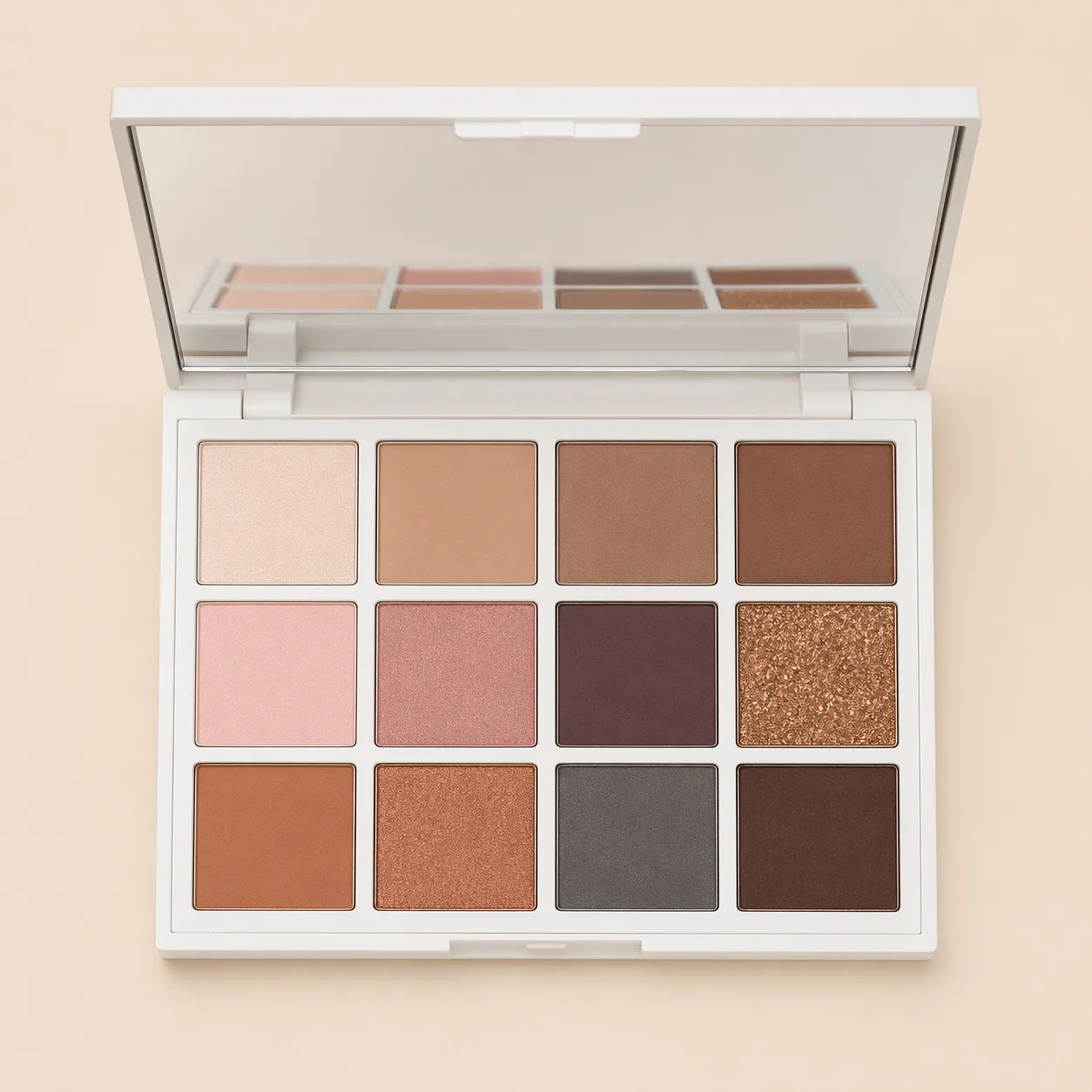 打开状态的十二色大地色系眼影盘俯拍商摄图